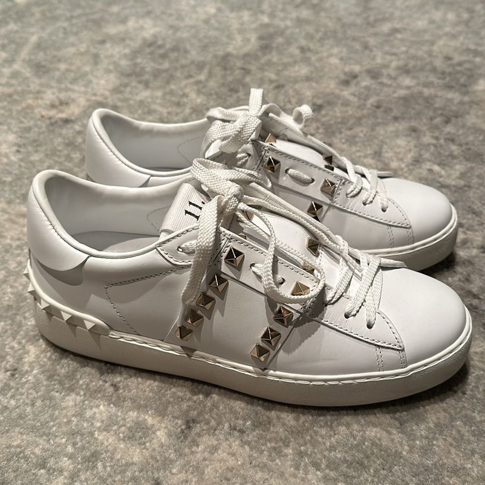 Valentino Garavani Rockstud Sneaker NWOT - Picture 7 of 16